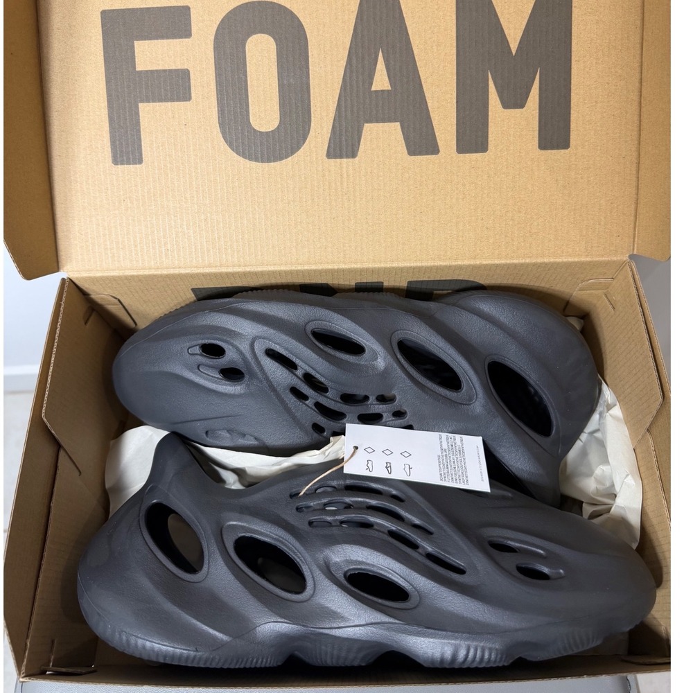 Adidas Yeezy Foam RNR Onyx Dark Grey Slip On HP8739 Mens Size 11 NEW